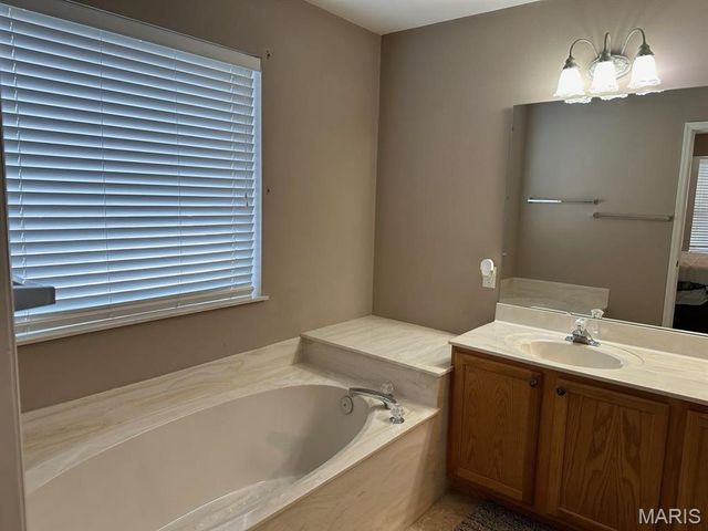 3071 Crystal Lake Drive, Unincorporated, MO 63129