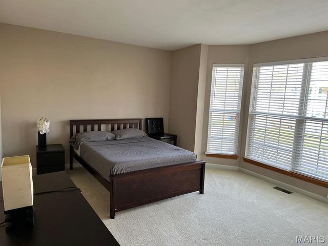 3071 Crystal Lake Drive, Unincorporated, MO 63129