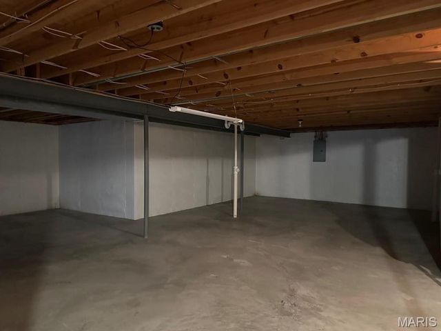 3071 Crystal Lake Drive, Unincorporated, MO 63129