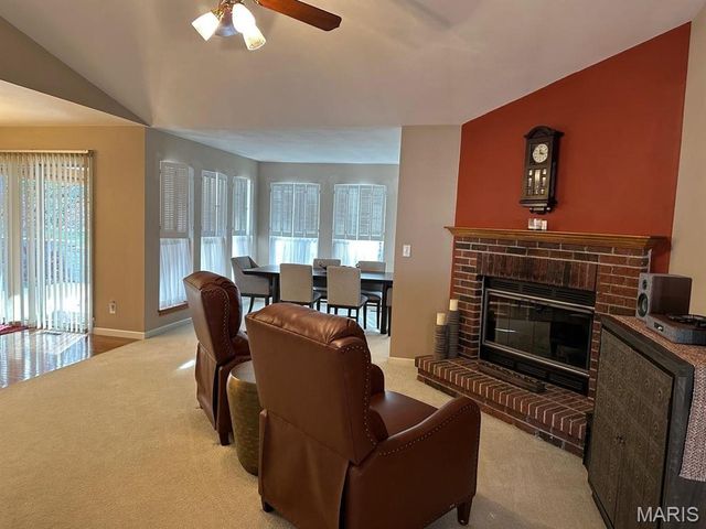 3071 Crystal Lake Drive, Unincorporated, MO 63129