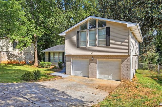 2290 Emerald Springs Drive, Decatur, GA 30035