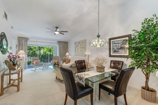 815 Gulf Pavilion DR 201, Naples, FL 34108