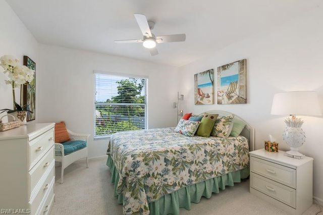 815 Gulf Pavilion DR 201, Naples, FL 34108