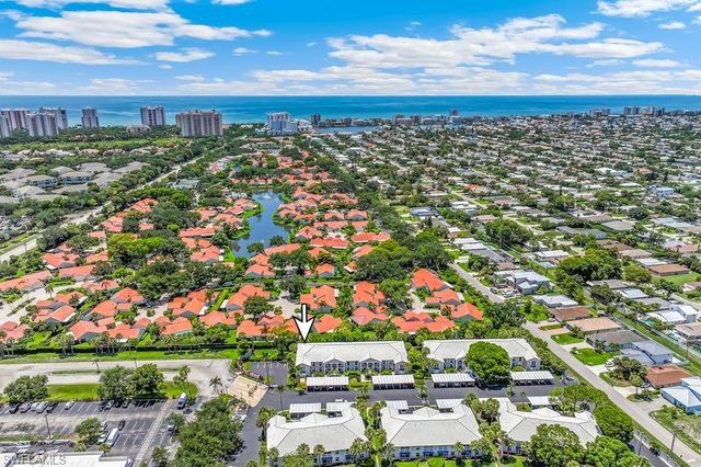 815 Gulf Pavilion DR 201, Naples, FL 34108