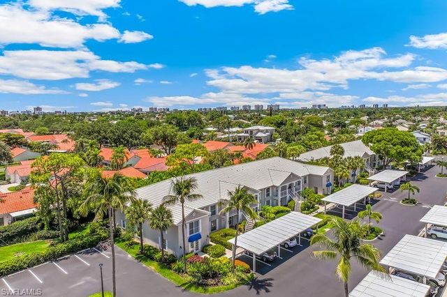 815 Gulf Pavilion DR 201, Naples, FL 34108