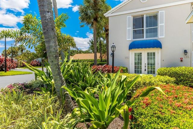 815 Gulf Pavilion DR 201, Naples, FL 34108