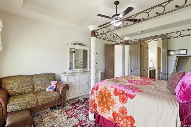 8811 Monarchy Row, San Antonio, TX 78255