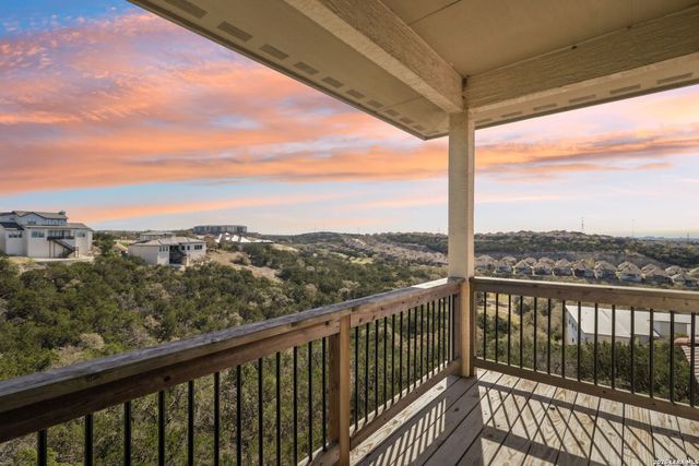 8811 Monarchy Row, San Antonio, TX 78255
