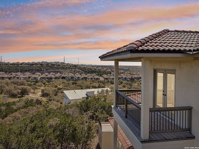 8811 Monarchy Row, San Antonio, TX 78255