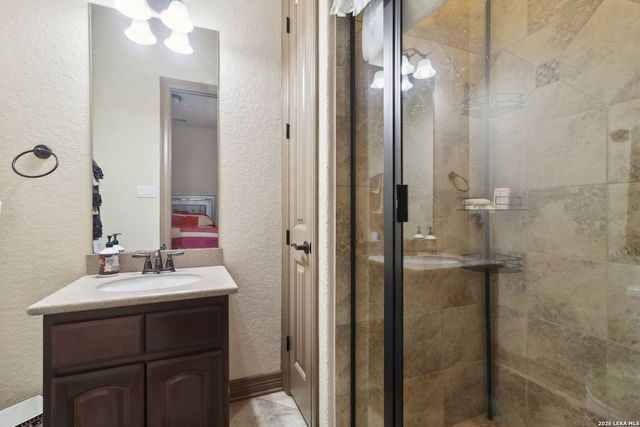 8811 Monarchy Row, San Antonio, TX 78255