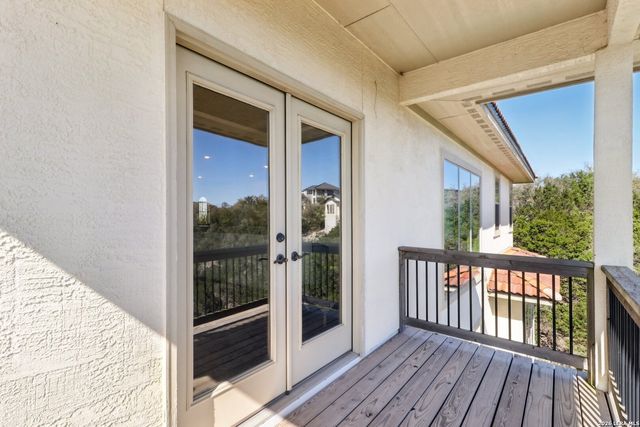 8811 Monarchy Row, San Antonio, TX 78255