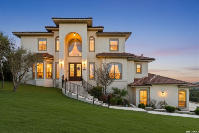 8811 Monarchy Row, San Antonio, TX 78255