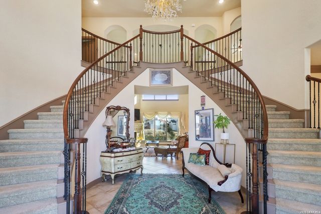 8811 Monarchy Row, San Antonio, TX 78255