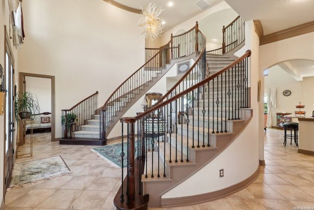 8811 Monarchy Row, San Antonio, TX 78255