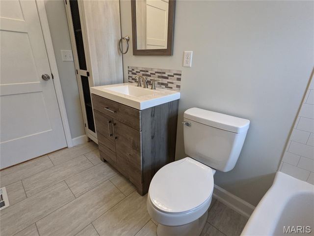 2206 Blendon Place, St Louis, MO 63143