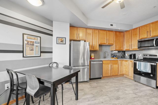 2550 38th Avenue NE 109, Saint Anthony, MN 55421