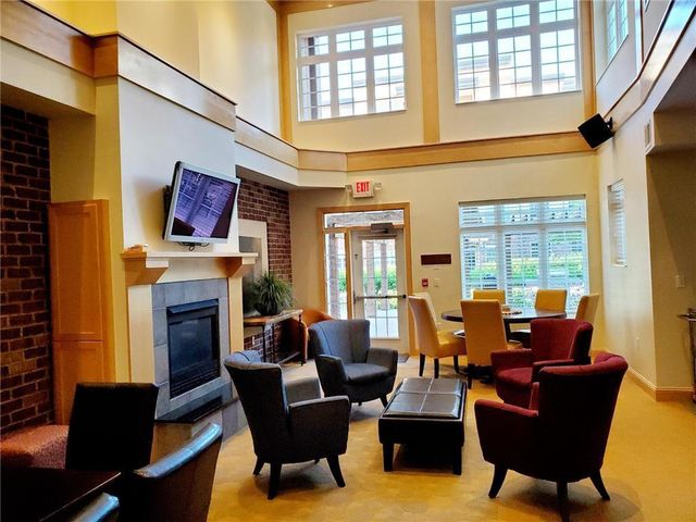 2550 38th Avenue NE 109, Saint Anthony, MN 55421