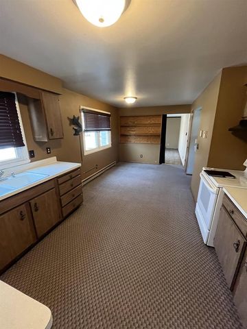 1690 W Ripple Avenue, Oshkosh, WI 54904