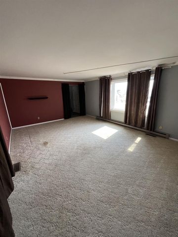 1690 W Ripple Avenue, Oshkosh, WI 54904