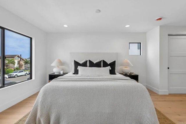 4064 Haines Street, San Diego, CA 92109
