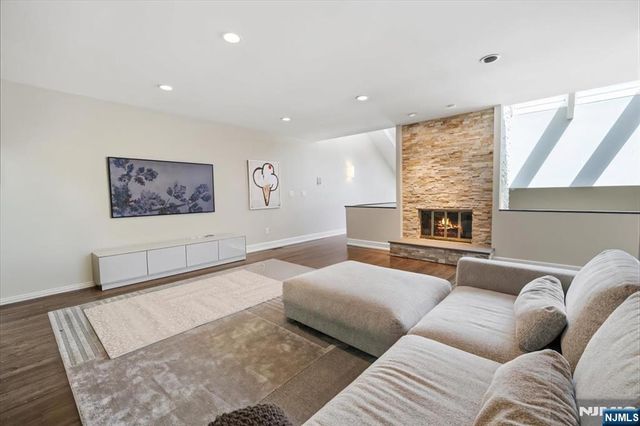 10 Old Quarry Road 6, Englewood, NJ 07631