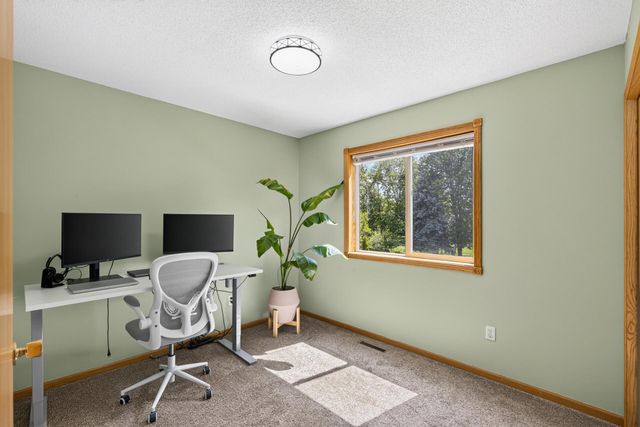 8725 Queens Gardens, Brooklyn Park, MN 55443
