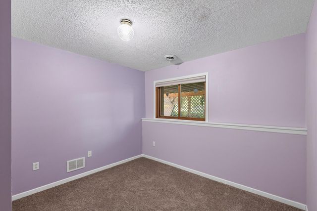 8725 Queens Gardens, Brooklyn Park, MN 55443