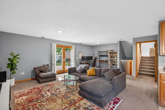 8725 Queens Gardens, Brooklyn Park, MN 55443
