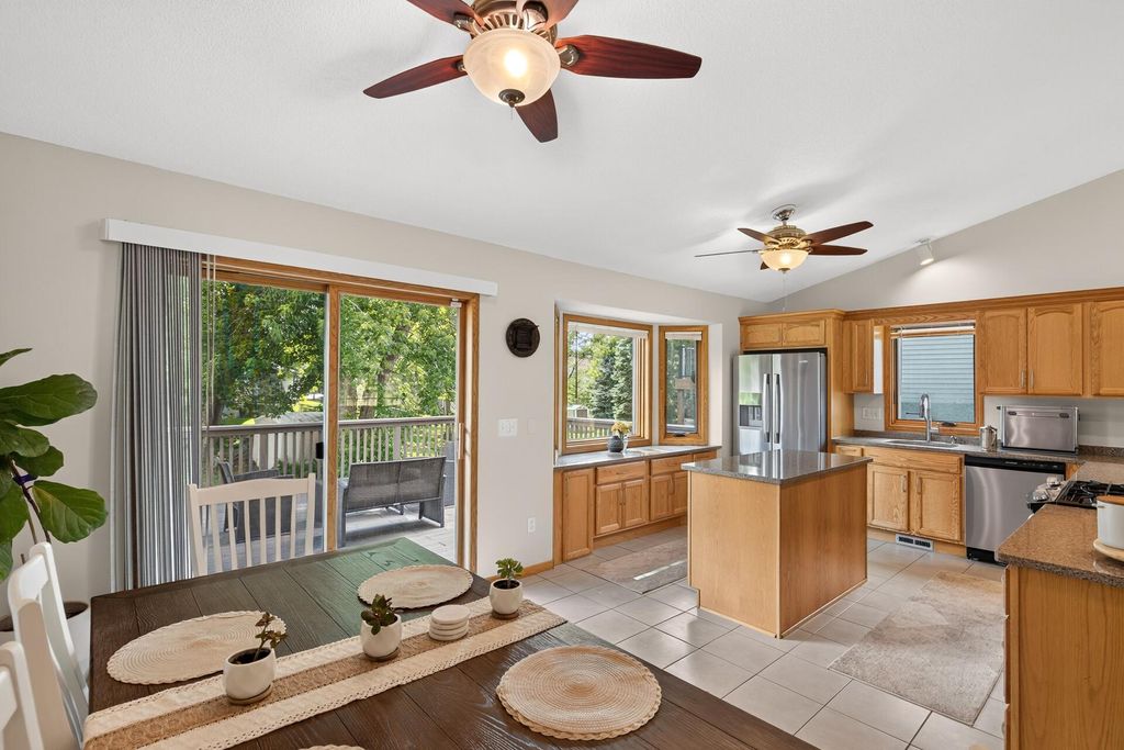 8725 Queens Gardens, Brooklyn Park, MN 55443 — photo 4