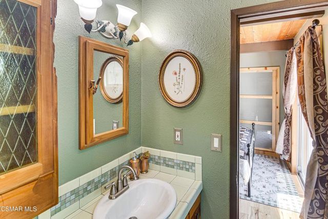 1467 Kathleen Drive, Newbury Park, CA 91320