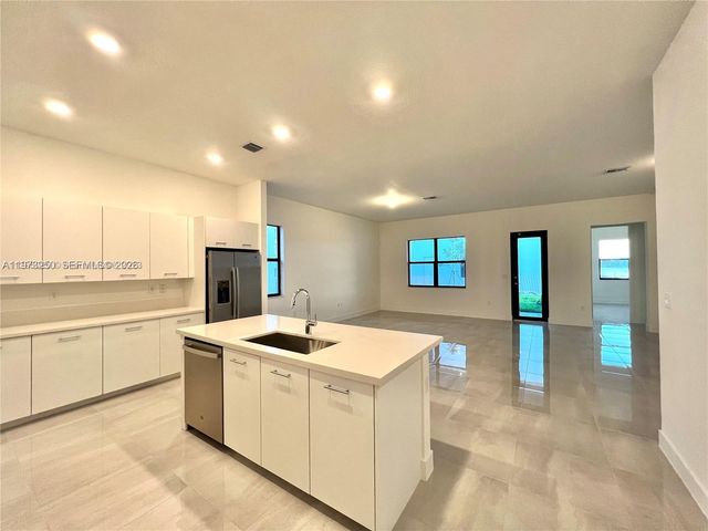 17324 SW 41st St 17324, Miramar, FL 33029