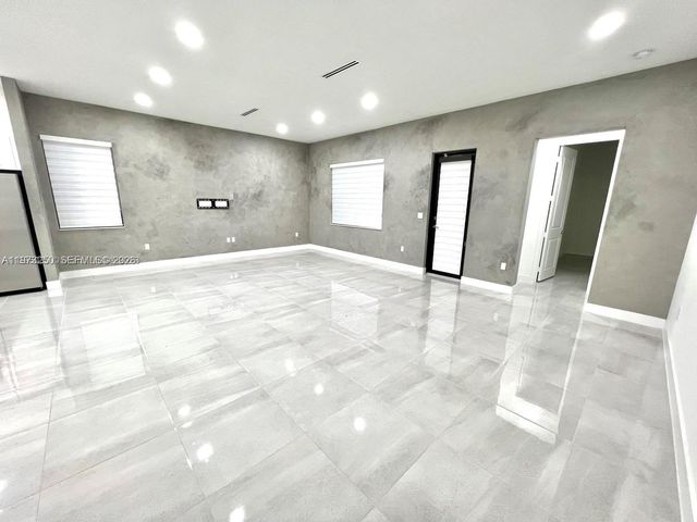 17324 SW 41st St 17324, Miramar, FL 33029