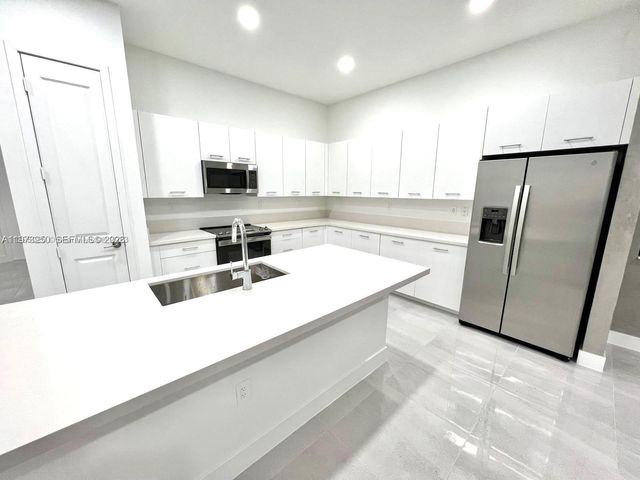 17324 SW 41st St 17324, Miramar, FL 33029