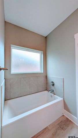 104 Zane Ln, Whitehouse, TX 75791