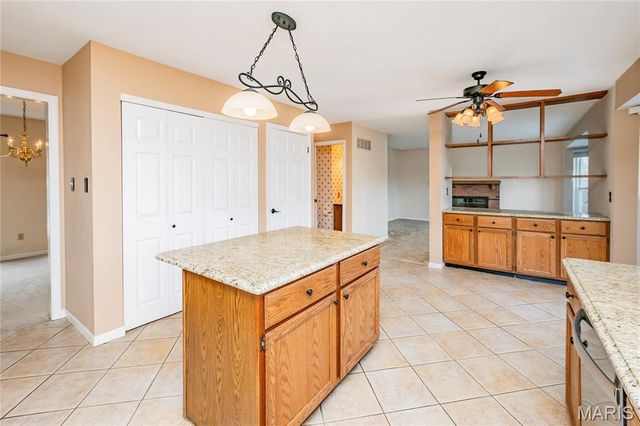 1333 Point Mariner Drive, Fenton, MO 63026