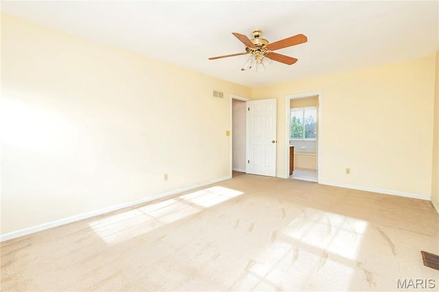 1333 Point Mariner Drive, Fenton, MO 63026