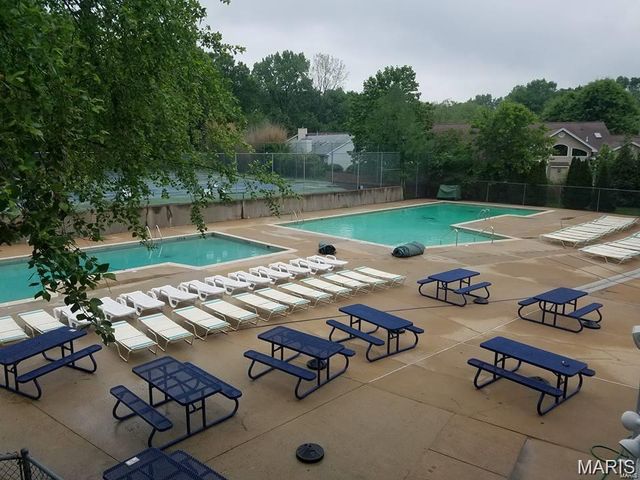 1333 Point Mariner Drive, Fenton, MO 63026