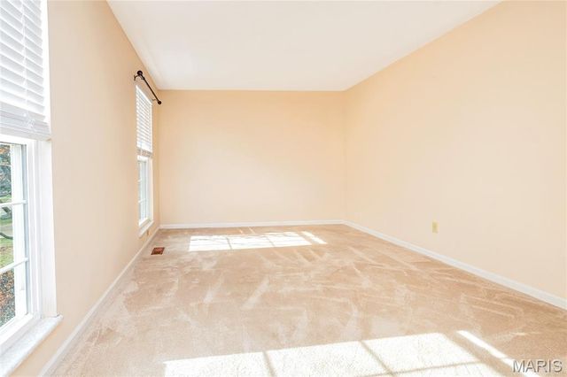 1333 Point Mariner Drive, Fenton, MO 63026