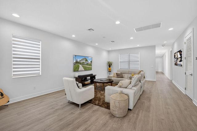 13400 Bernoulli Way, Palm Beach Gardens, FL 33418