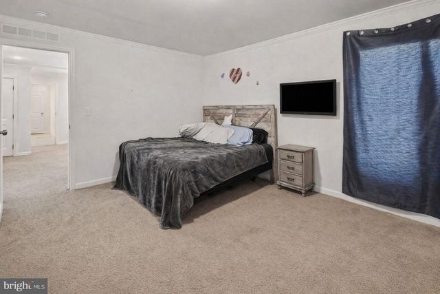 4 GASLIGHT PL, Quakertown, PA 18951