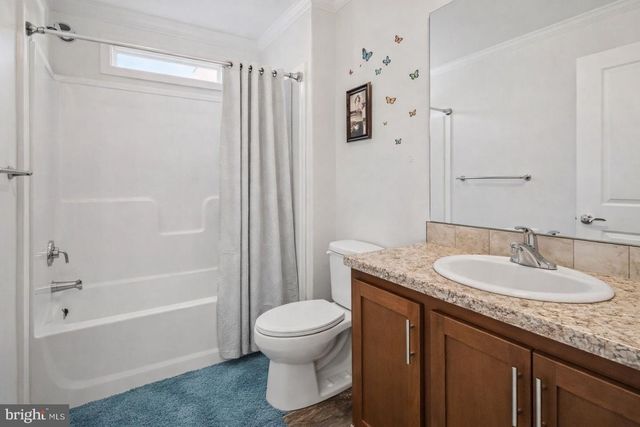 4 GASLIGHT PL, Quakertown, PA 18951