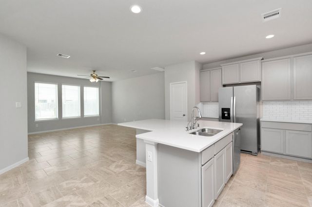 3804 Lancer Circle, Pearland, TX 77581