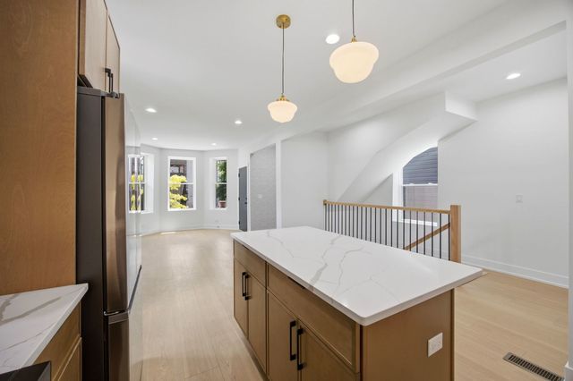 3608 W Wolfram Street, Chicago, IL 60618