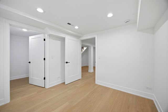3608 W Wolfram Street, Chicago, IL 60618