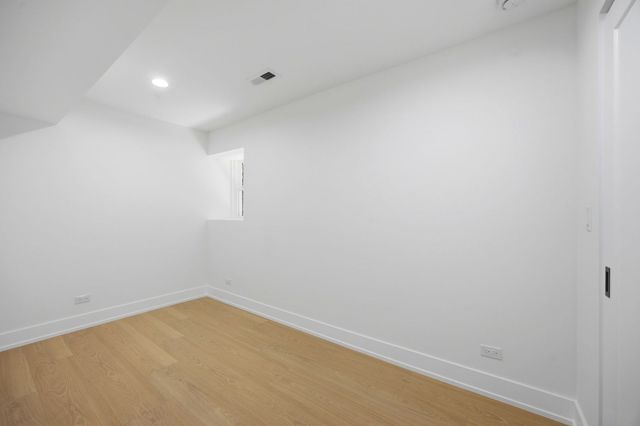 3608 W Wolfram Street, Chicago, IL 60618