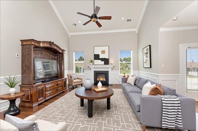 4422 Saddlewood Club Drive, High Point, NC 27265
