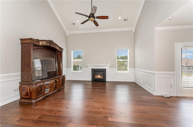 4422 Saddlewood Club Drive, High Point, NC 27265