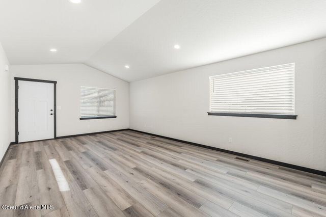 11781 N Railway Ave, Rathdrum, ID 83858