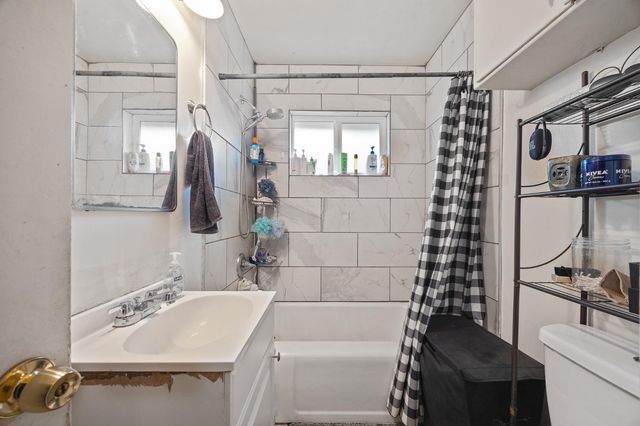 3474 E Terrace Avenue, Fresno, CA 93703