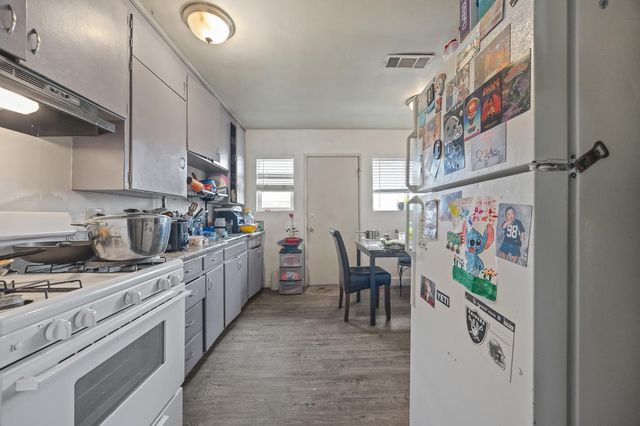 3474 E Terrace Avenue, Fresno, CA 93703